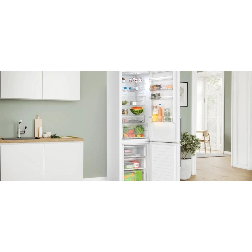 Двухкамерный холодильник Bosch KGN397WCT