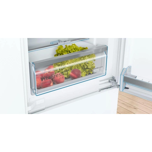 Встраиваемый двухкамерный холодильник Bosch KIS87AFE0
